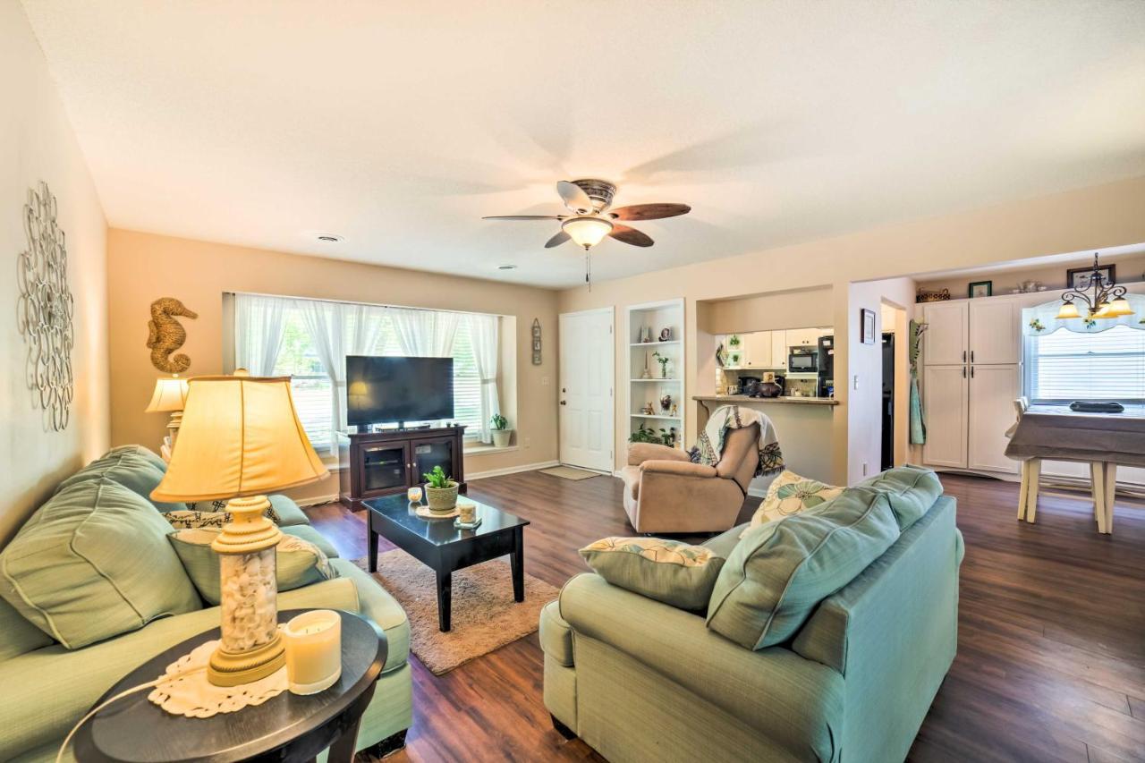 Oak Island Home With Fenced Yard, Walk To Long Beach Eksteriør bilde