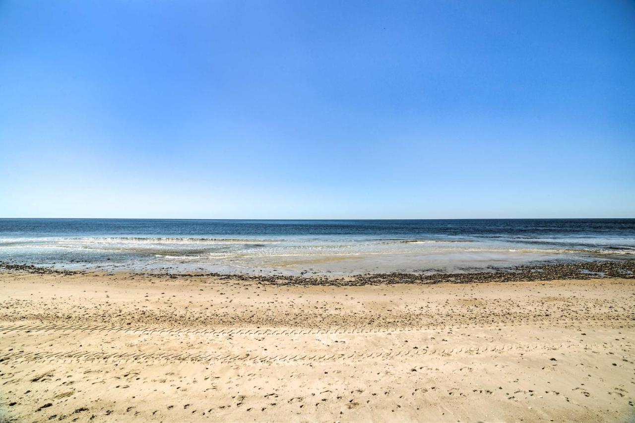Oak Island Home With Fenced Yard, Walk To Long Beach Eksteriør bilde
